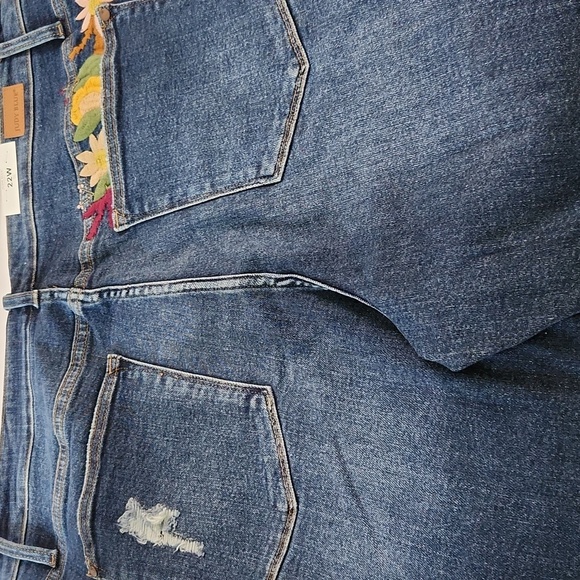 Jeans - Picture 6 of 8